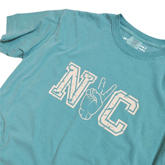 The NYC Peace Sign T-Shirt - Picture 2 of 3